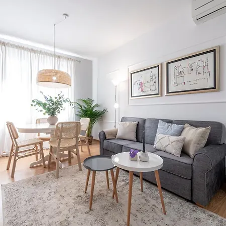Lapad Studio Apartment *